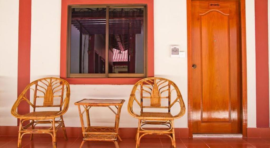 Zana Beach Guesthouse Sihanoukville Exterior photo