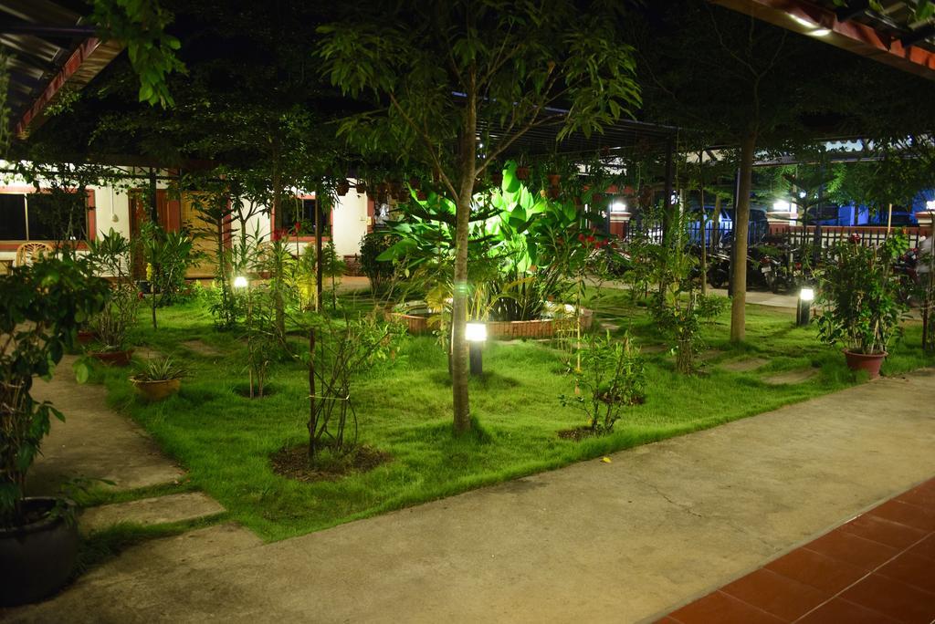 Zana Beach Guesthouse Sihanoukville Exterior photo