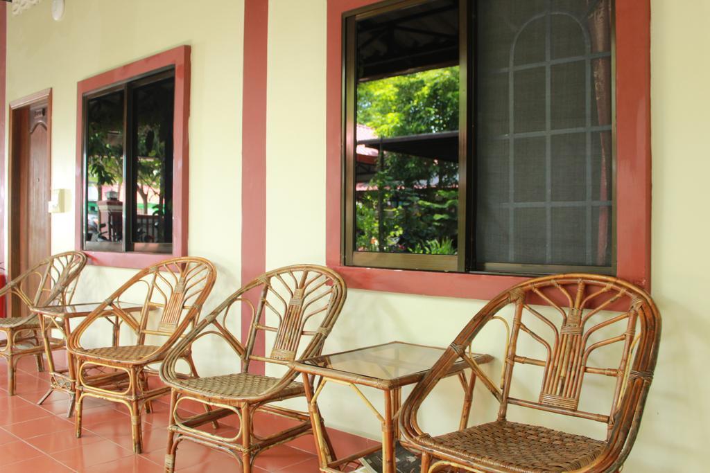 Zana Beach Guesthouse Sihanoukville Exterior photo