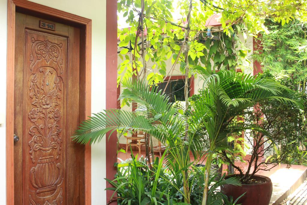 Zana Beach Guesthouse Sihanoukville Exterior photo