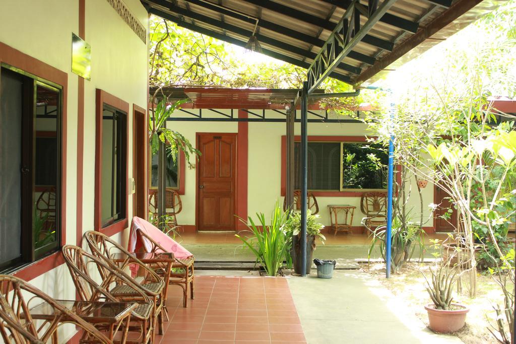 Zana Beach Guesthouse Sihanoukville Exterior photo