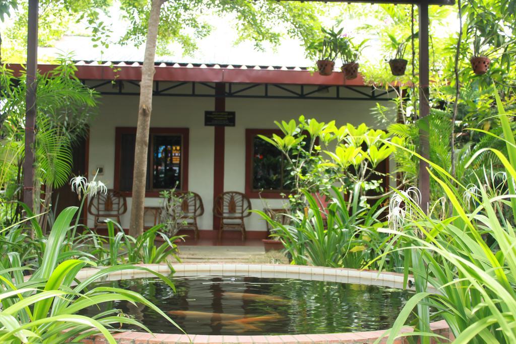 Zana Beach Guesthouse Sihanoukville Exterior photo